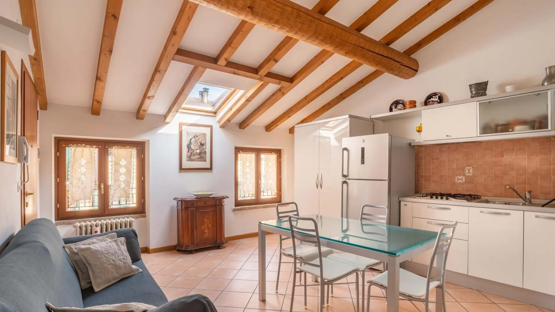 Veronetta Mini Attic Apartment Italy